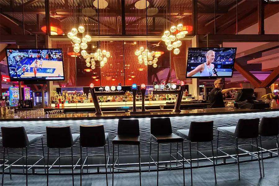 Starlight Casino in Canada - Restaurants and bars